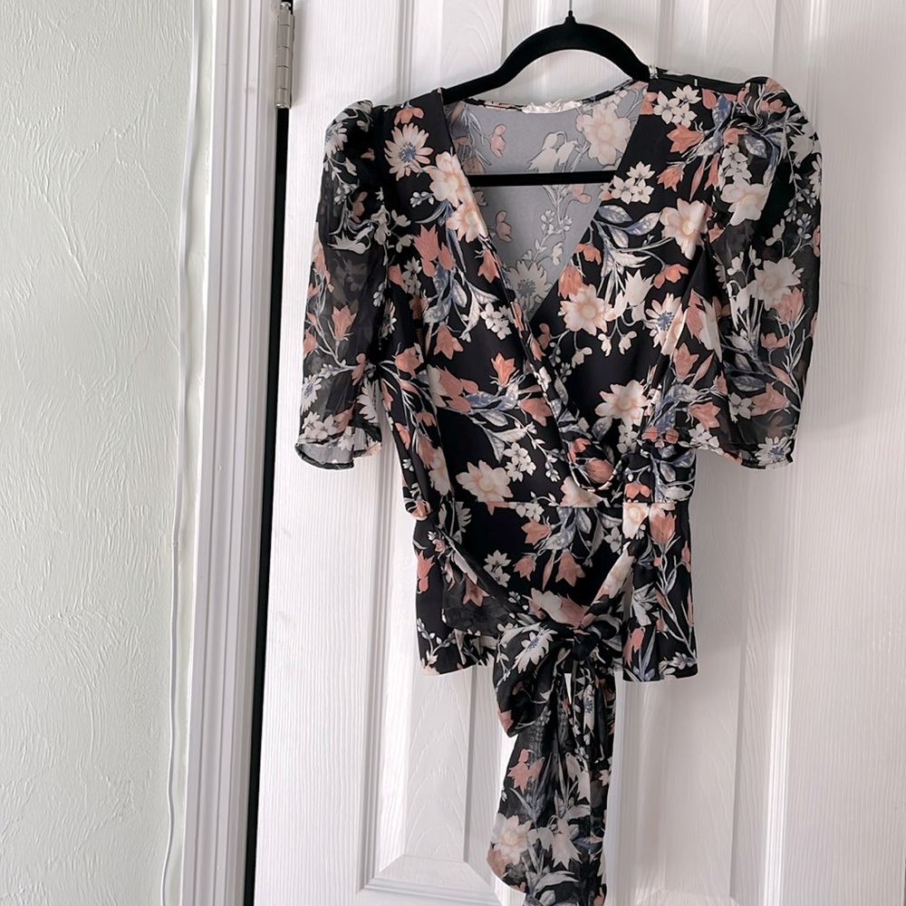 Perceptions Black and Pink Wrap Crop Top